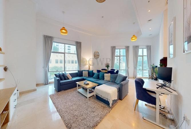 Corner Villa | Private Courtyard | Upgraded