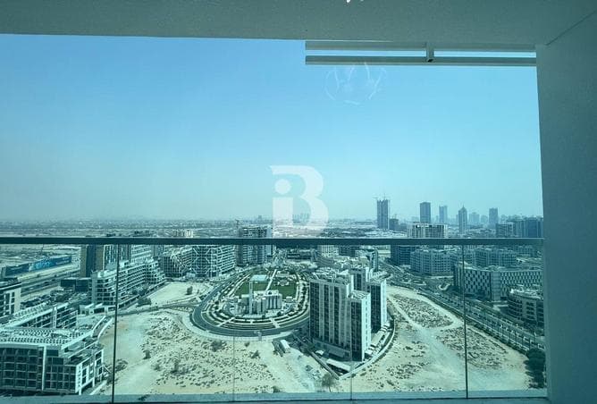 Ready to move | High Floor | Open view - Image 1