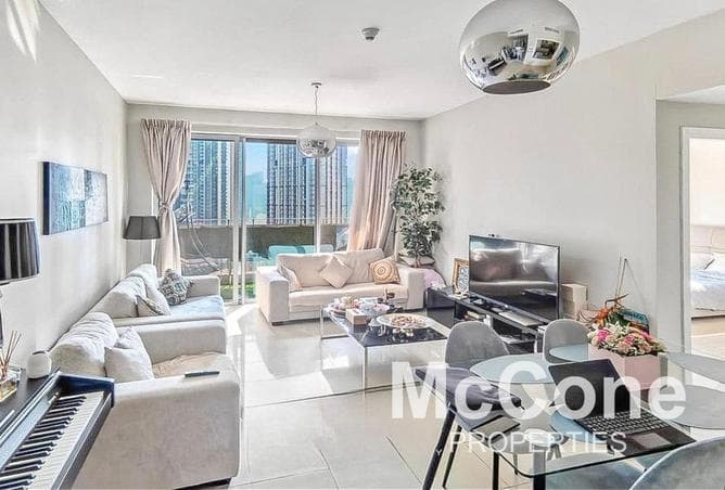 Upgraded | Spacious Layout | Fountain View