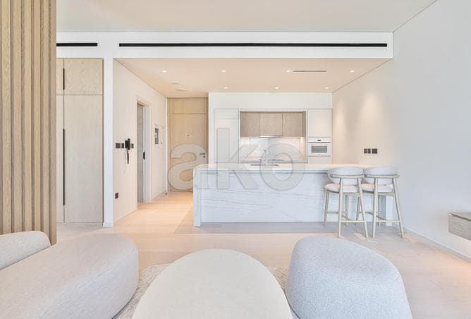 Below OP Full Park View Mid Floor Fully Furnished - Image 1