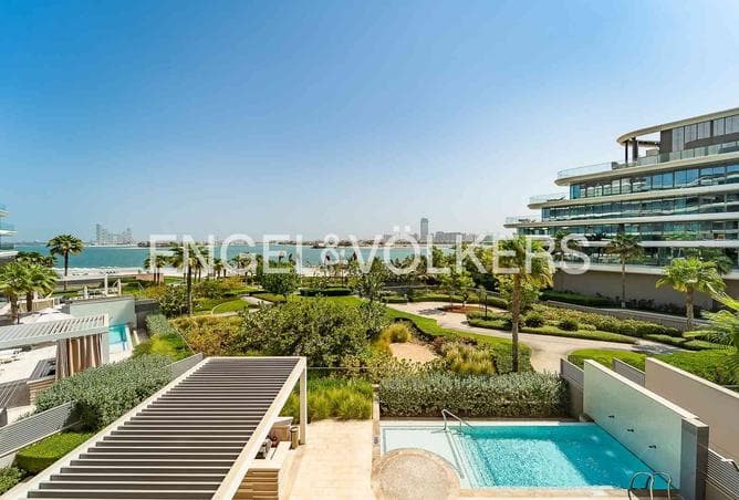 Exclusive | Ultra Luxury | Palm and Beach View - Image 1