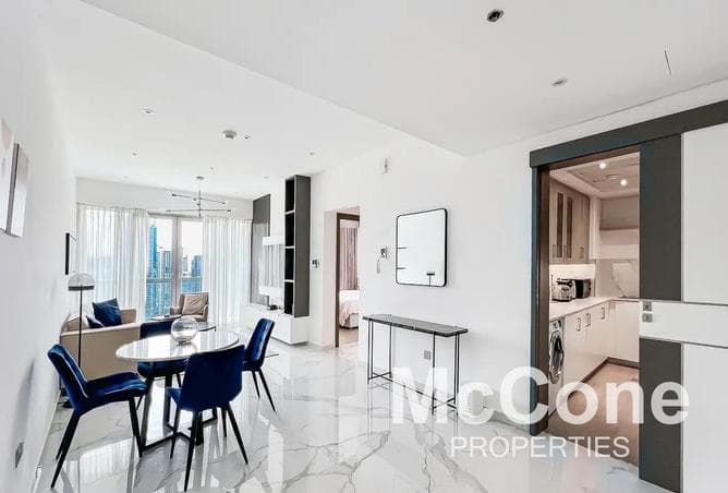 Upgraded | High Floor | Vacant on Transfer