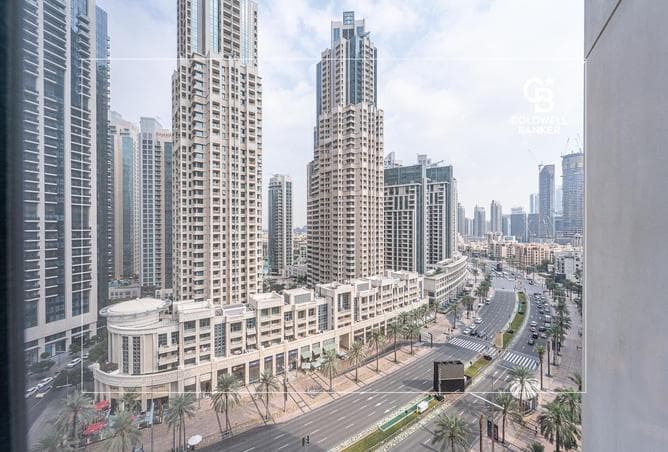 Renovated | Spacious 2 Bedroom | Vacant - Image 1