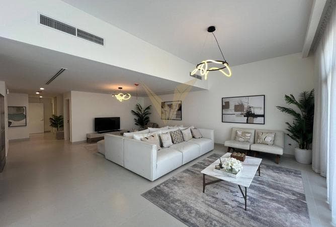 Exclusive 5BR+M Semi-Detached Villa | South Bay 1 - Image 1