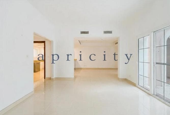 Vacant in August| Largest Middle Unit | Single Row