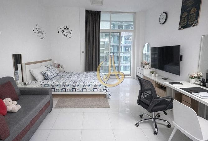 Community View | Prime Location | Rented